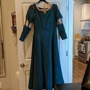 Merida costume/cosplay dress with medieval chemise